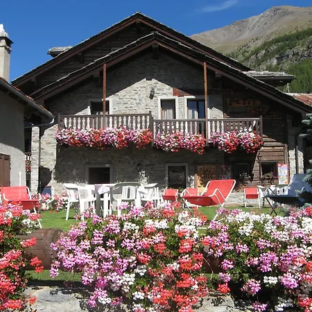 Hotel Petit Giles-3