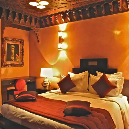 Riad Le Perroquet Bleu Suites & Spa-3