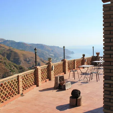 Villa Almoezia Charming B&B-2