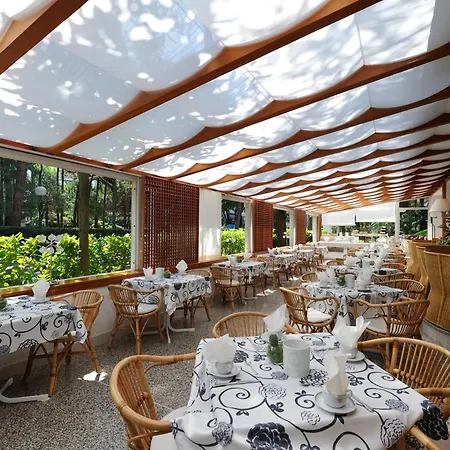 Suite Erica Lignano Hotel-2