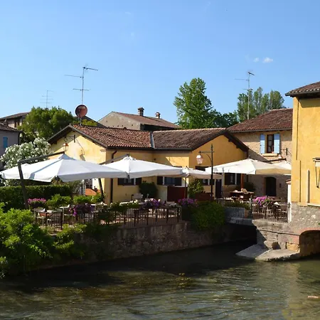 Le Finestre Su Borghetto-3