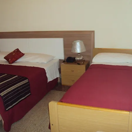 Hotel Mirage-2
