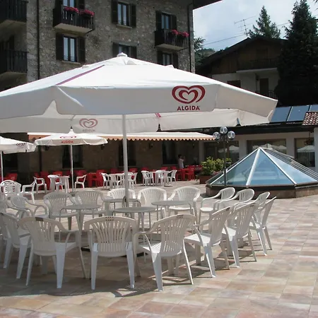 Hotel Carrara-3