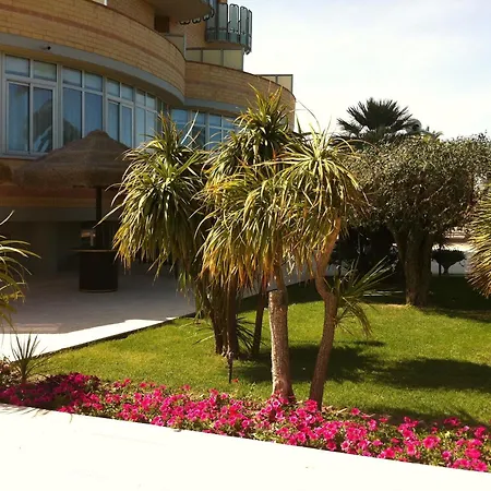 Hotel Maxim'S-2