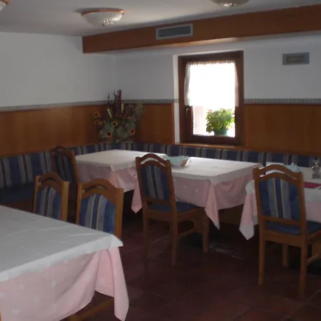 Hotel Edelweiss-3