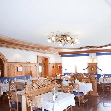Hotel Jolanda-2