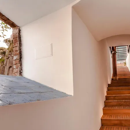 Yacht Club Capo Cervo Suites B&B-3
