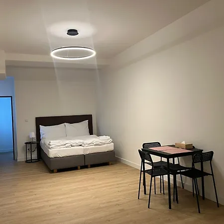 Post 120 Suites-2