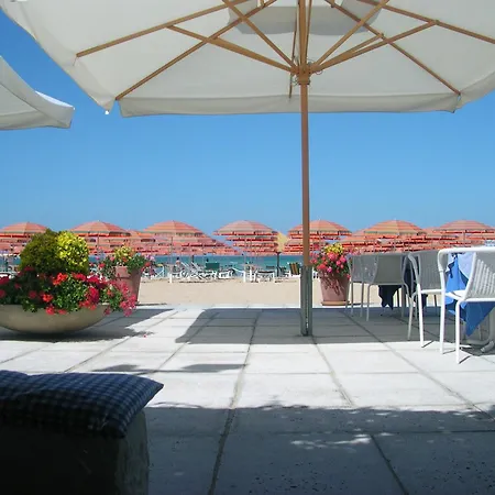 Albergo Punta De L'Est-2