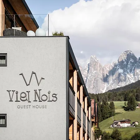 Viel Nois Guest House-3
