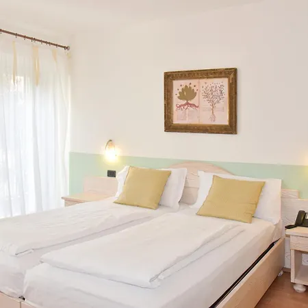 epOche Hotel Zanella 1889-2