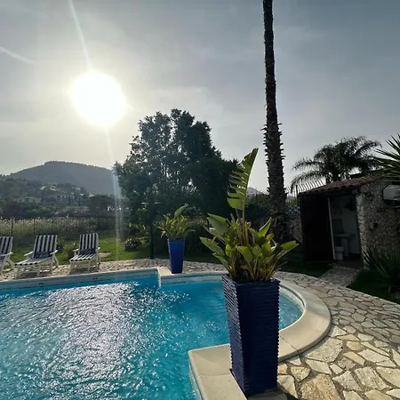Villa Inserra Deluxe-3