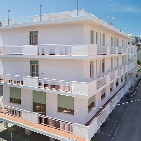 Hotel Jolanda-2