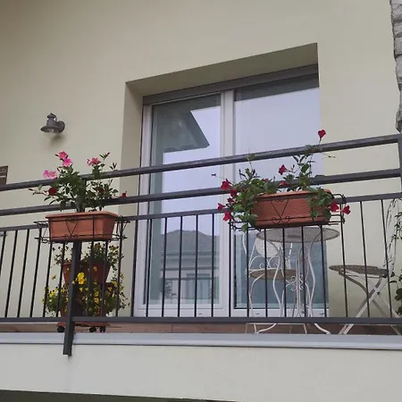 Lora Giusta Guest House-3