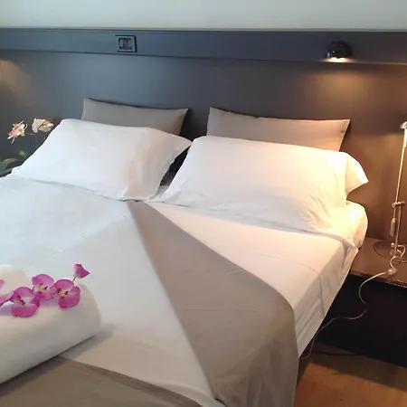 Gfh - Hotel Ruhig-3
