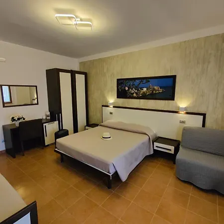 Villa Fenice Bed&Breakfast-2
