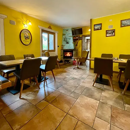 Hotel Gembro-3