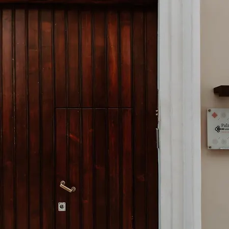 Palazzo Pinto B&B-3