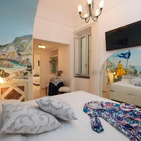 Hotel Antica Repubblica In The Historical Center 2 Minutes Away,At 170Mt, From The Sea-3
