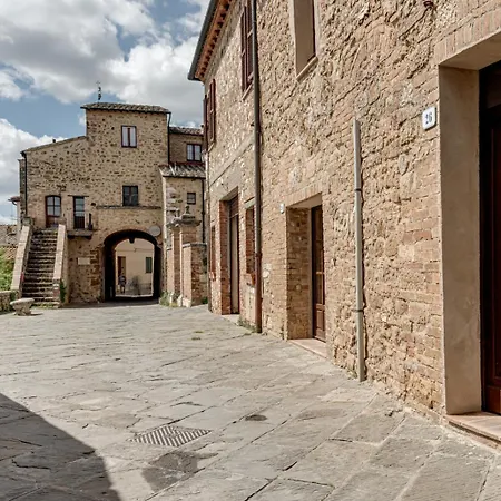 b&b BORGO CAPITANO COLLECTION Albergo diffuso - Centro Storico-3