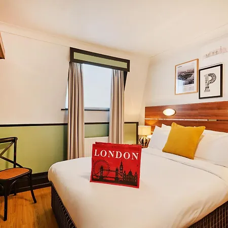 Huttons Hotel, Victoria London-3