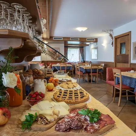 Hotel Chalet Genziana-2