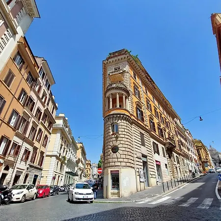 Domus Aurea Luxury Suites-3