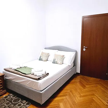 Vatican Era Guest House-2