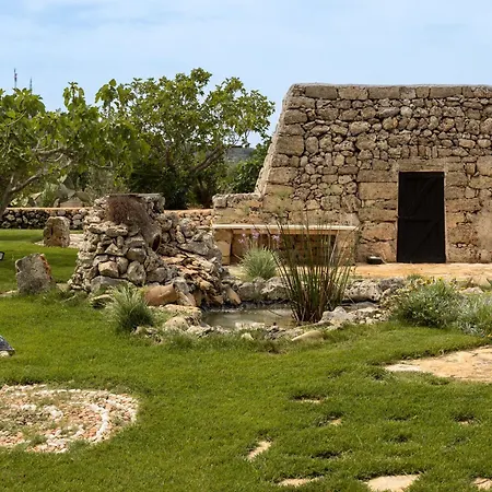 Aura Solis B&B-2