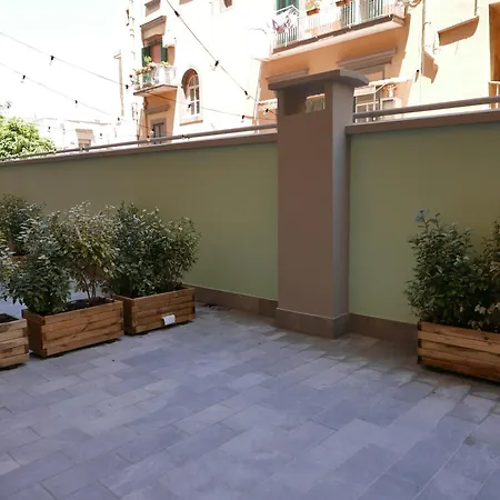 Re Lazzarone Suite-2
