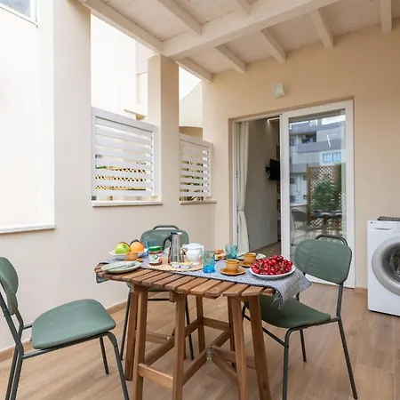 Domus Laetitiae Rooms & Apartments-3