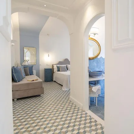 Casa Lucia Relaxing Rooms-3