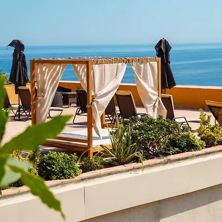 Hôtel La Pérouse Nice Baie des Anges-3