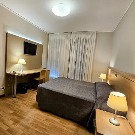 Hotel Eurovil Garni-3