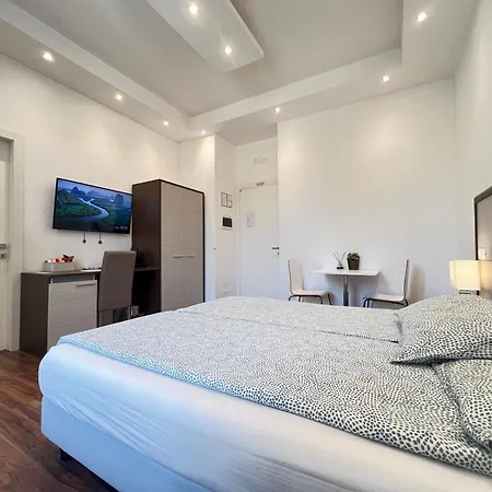 Solaris Guesthouse-2