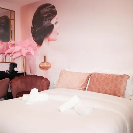 Glam'S Hotel-3