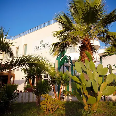Hotel Garden-2