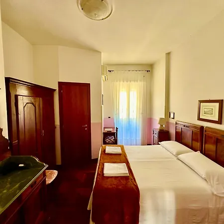 Pardis Guest House-2