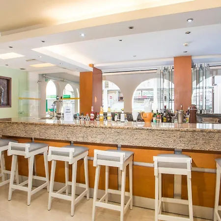 Hotel Africa-2