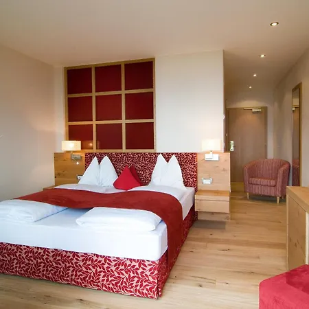 Hotel Kronsbuehel-3