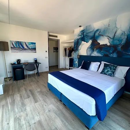 Lumar Luxury Sorrento-2