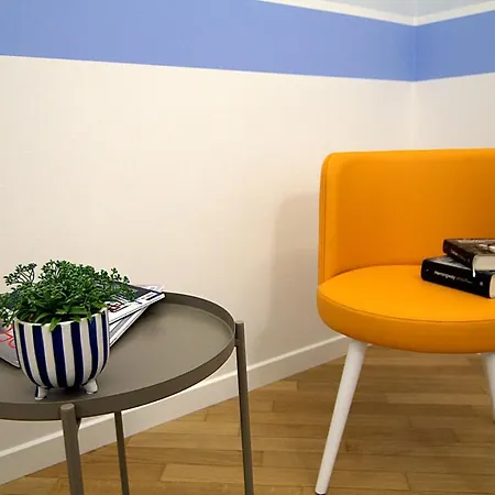 Giuliani Rooms-2