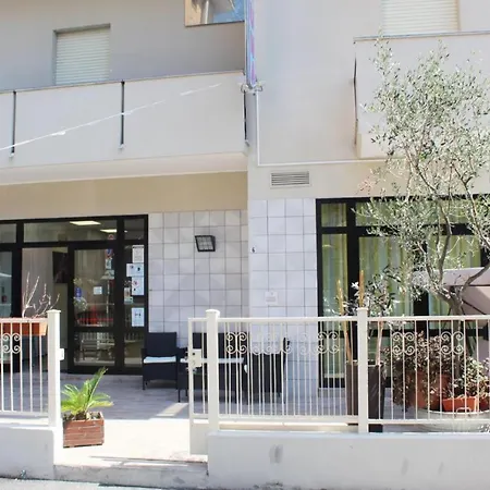 Luna Hotel Rimini-3