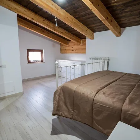 Roberta House-2