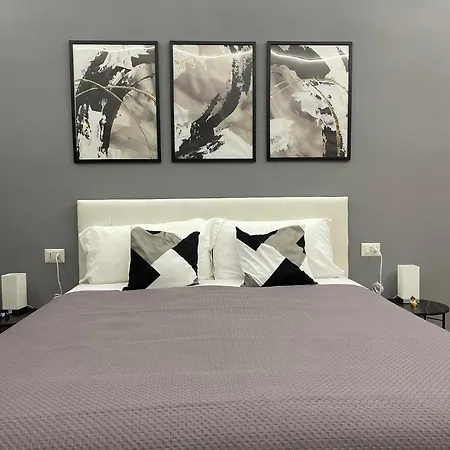 Vomero Suite And Deluxe Room B&B Napoli-3