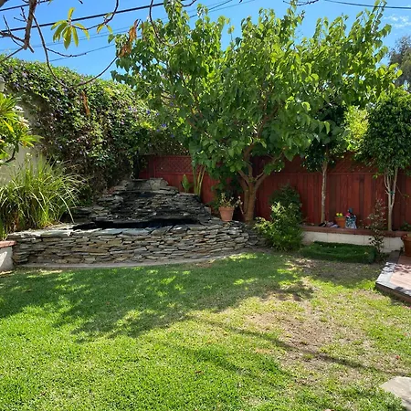 Beverly Hills 2Bd-3