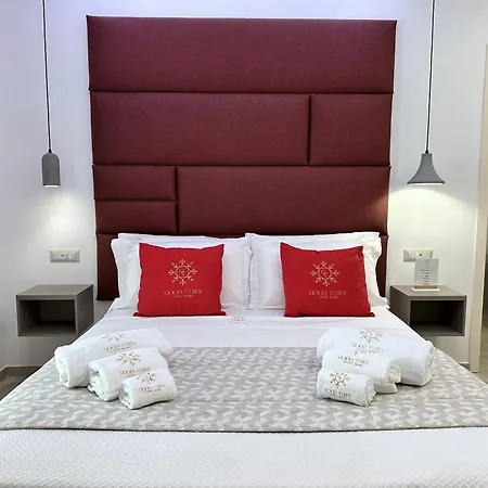 Good Vibes Luxury Rooms-2