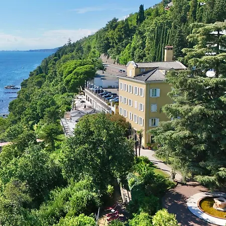 Hotel Riviera & Maximilian'S-3