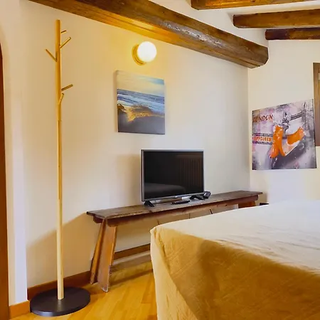 Yawhome B&B-3