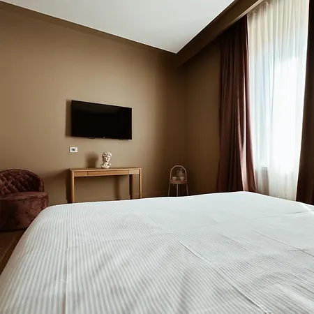Residenza Imperiale - Luxury Guest House-2